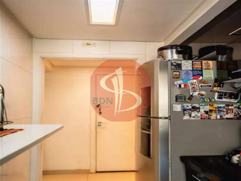 Apartamento à venda com 2 quartos, 77m² - Foto 5