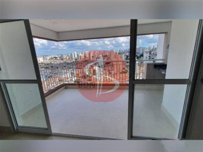 Apartamento à venda com 3 quartos, 107m² - Foto 13