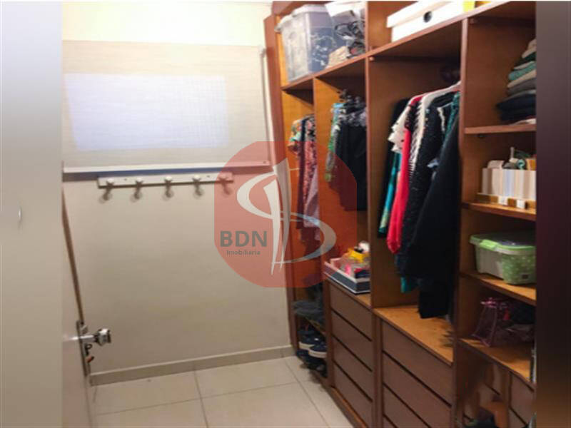 Apartamento à venda com 3 quartos, 135m² - Foto 11