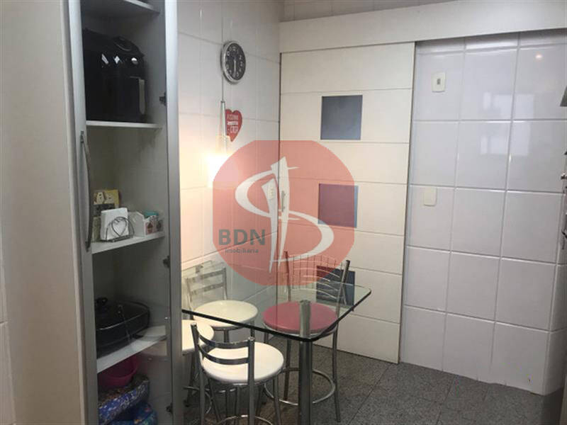 Apartamento à venda com 3 quartos, 120m² - Foto 12