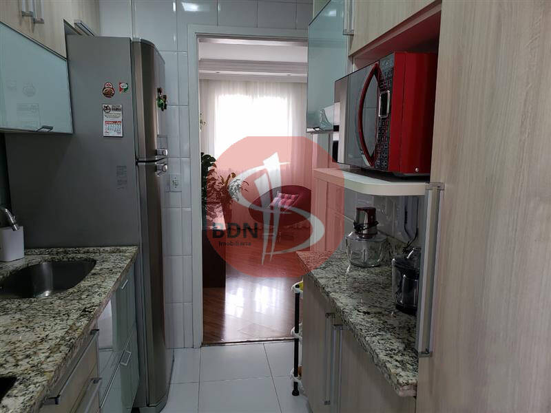 Apartamento à venda com 3 quartos, 75m² - Foto 10