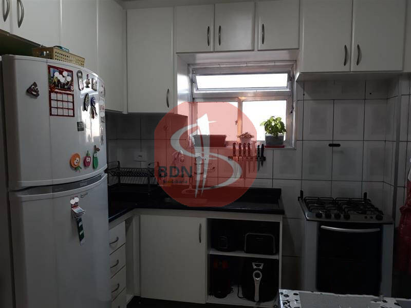 Apartamento à venda com 3 quartos, 77m² - Foto 4