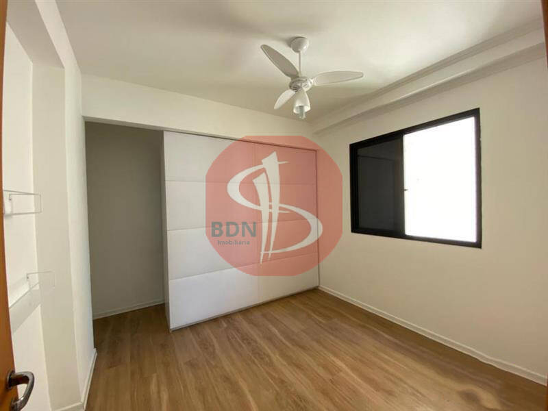 Apartamento à venda com 3 quartos, 106m² - Foto 3