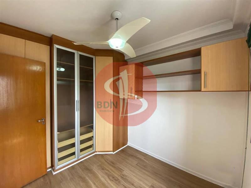 Apartamento à venda com 3 quartos, 106m² - Foto 4