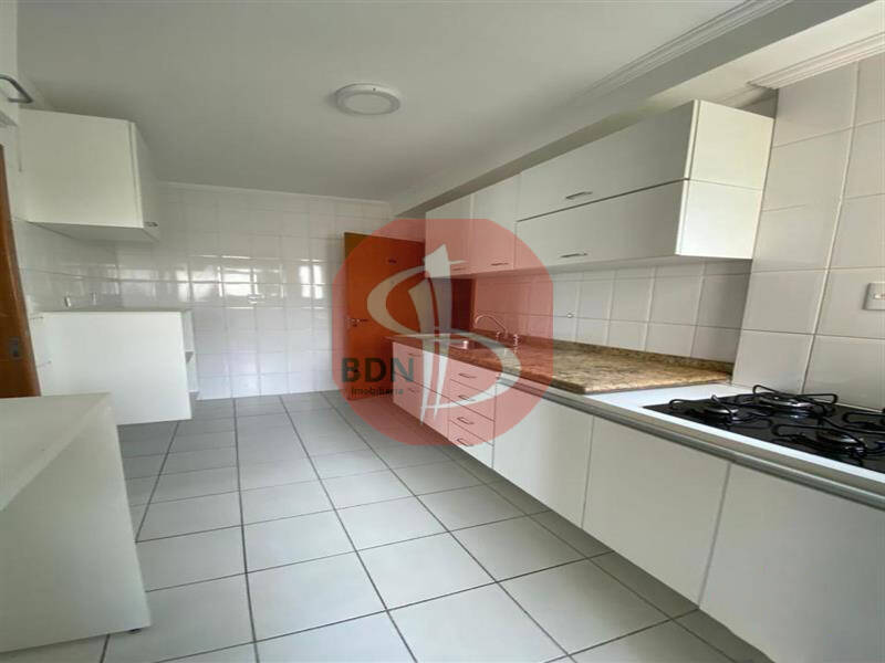 Apartamento à venda com 3 quartos, 106m² - Foto 12