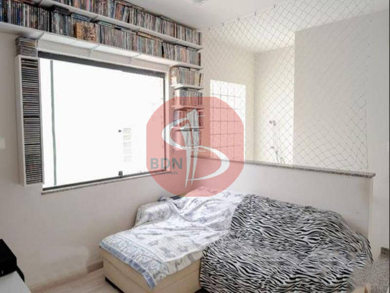 Sobrado à venda com 4 quartos, 220m² - Foto 14