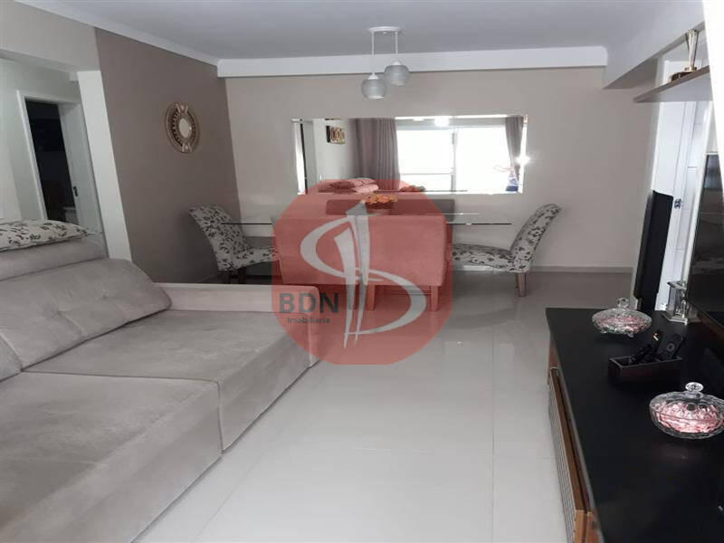 Apartamento à venda com 3 quartos, 71m² - Foto 4