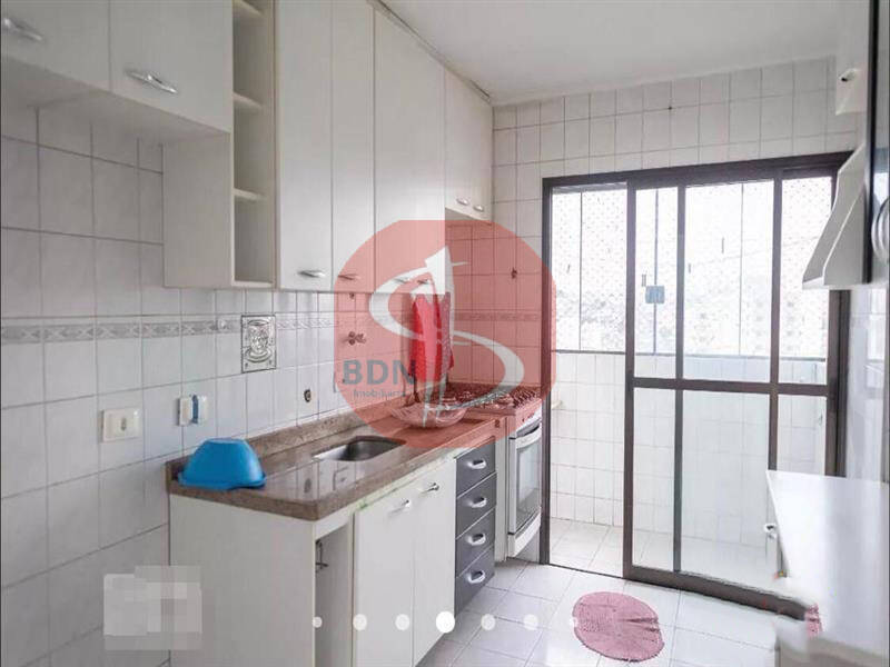 Apartamento à venda com 3 quartos, 74m² - Foto 11