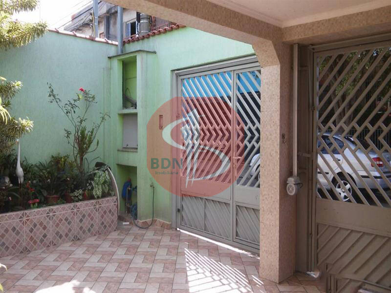 Sobrado à venda com 2 quartos, 161m² - Foto 3