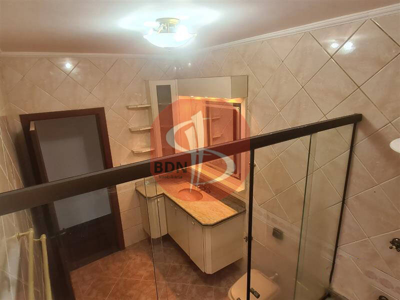 Sobrado à venda com 3 quartos, 197m² - Foto 2