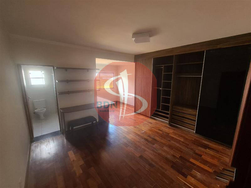 Sobrado à venda com 3 quartos, 197m² - Foto 9