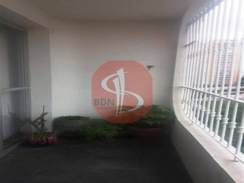 Apartamento à venda com 3 quartos, 119m² - Foto 2