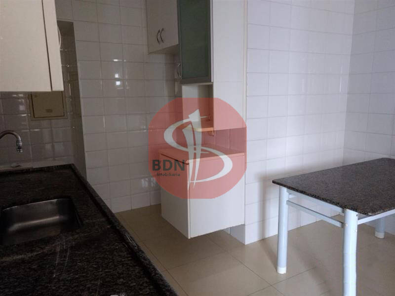 Apartamento para alugar com 3 quartos, 98m² - Foto 3