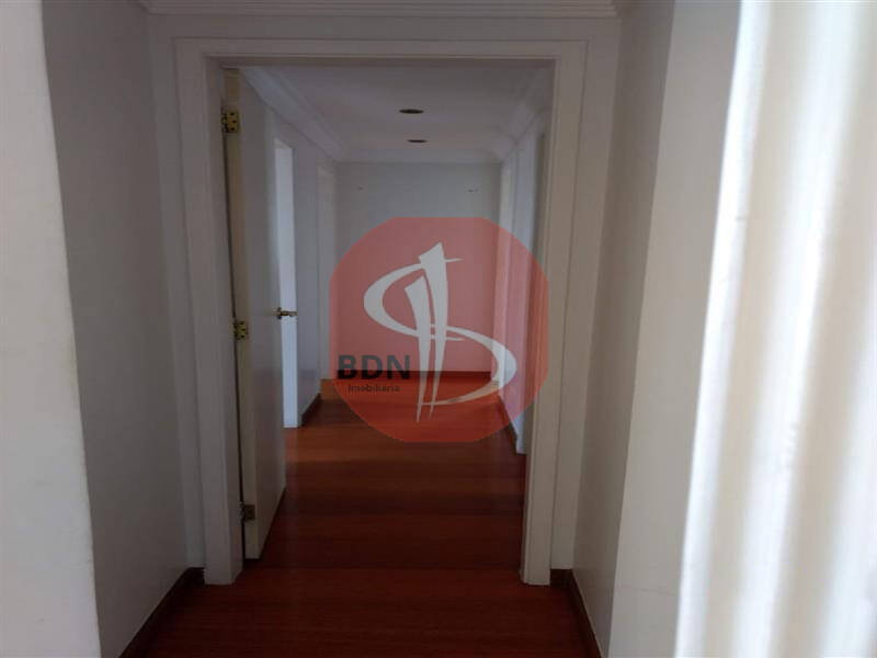 Apartamento para alugar com 3 quartos, 98m² - Foto 5