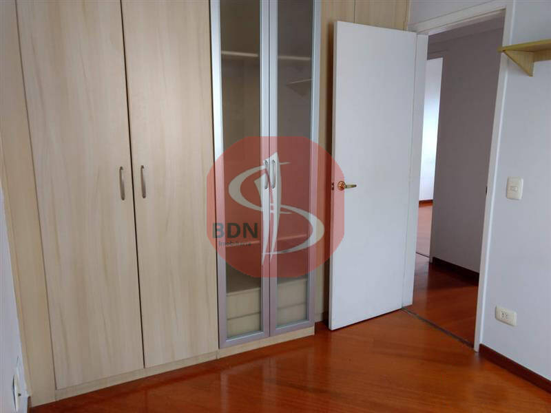 Apartamento para alugar com 3 quartos, 98m² - Foto 10