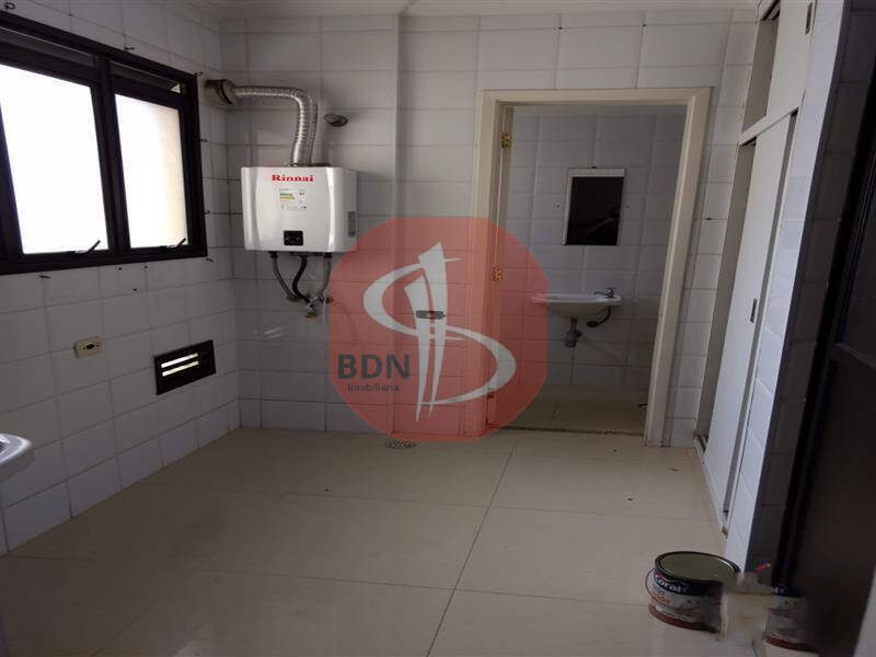 Apartamento para alugar com 3 quartos, 98m² - Foto 12