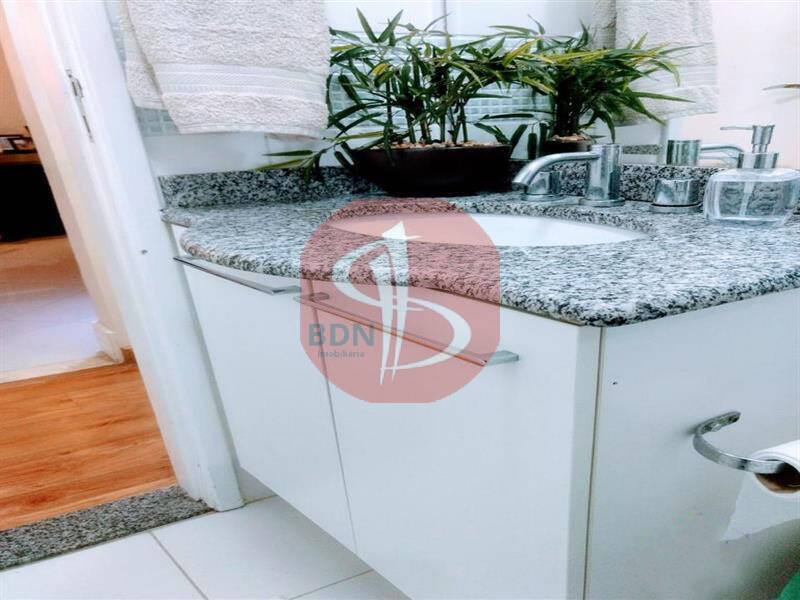 Apartamento à venda com 3 quartos, 72m² - Foto 4