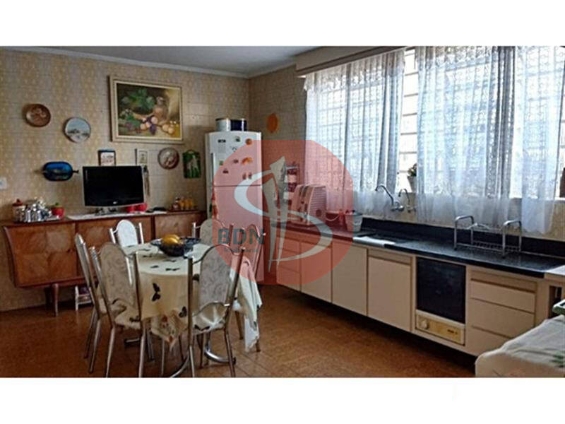 Sobrado à venda com 3 quartos, 229m² - Foto 4