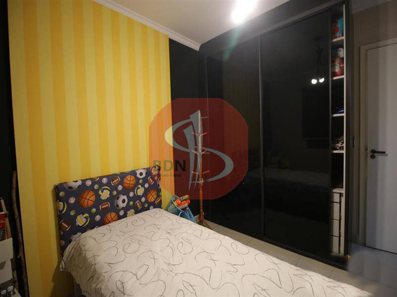 Apartamento à venda com 4 quartos, 220m² - Foto 12