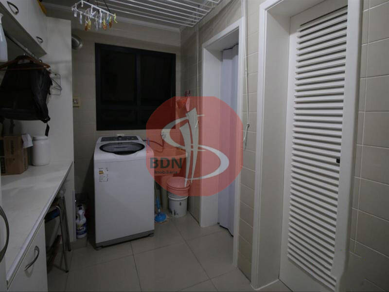 Apartamento à venda com 4 quartos, 220m² - Foto 19