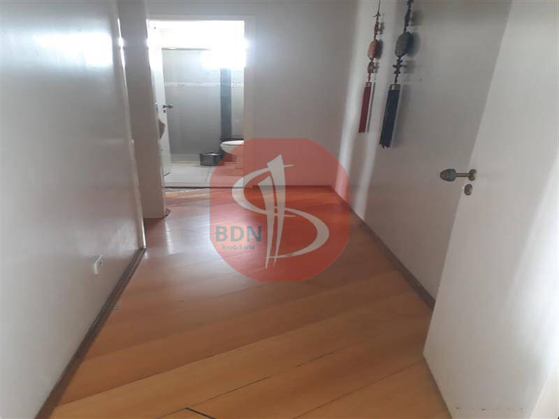 Apartamento à venda com 2 quartos, 62m² - Foto 4