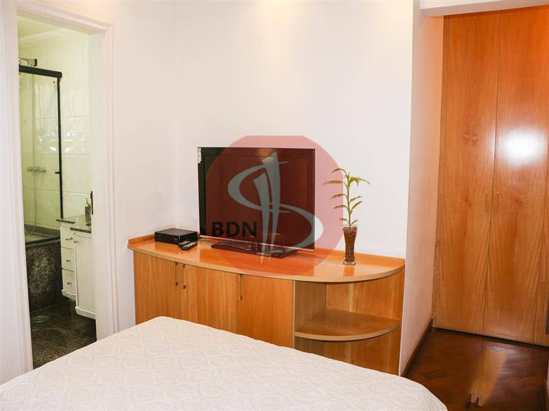 Apartamento à venda com 3 quartos, 137m² - Foto 15