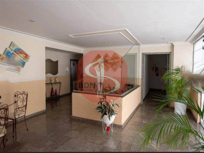 Apartamento para alugar com 2 quartos, 70m² - Foto 11