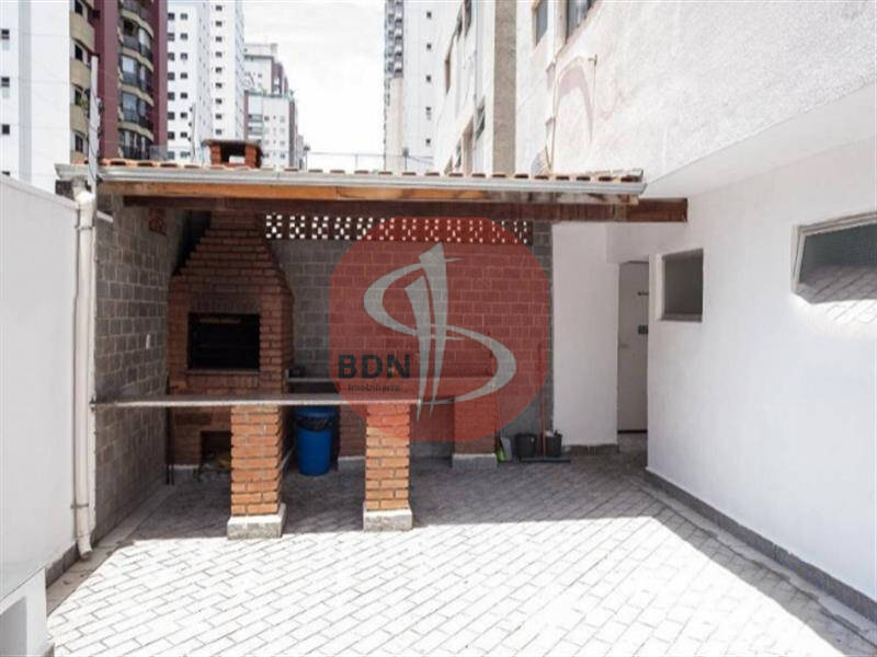 Apartamento para alugar com 2 quartos, 70m² - Foto 12