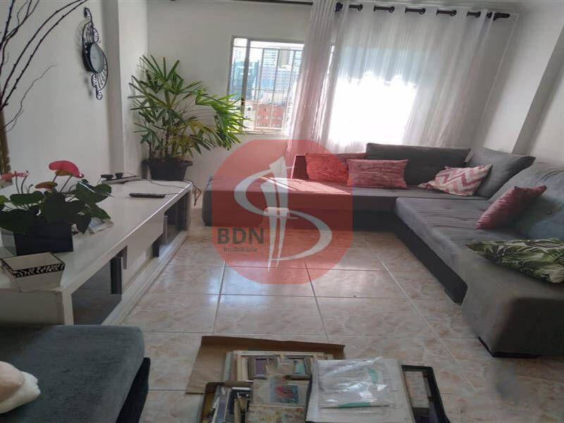 Apartamento para alugar com 2 quartos, 70m² - Foto 1