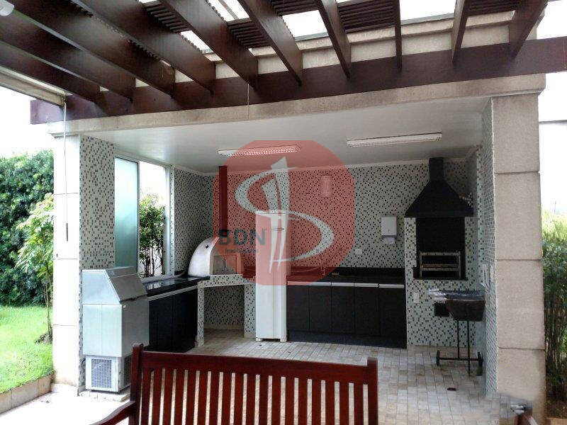 Apartamento para alugar com 3 quartos, 192m² - Foto 12