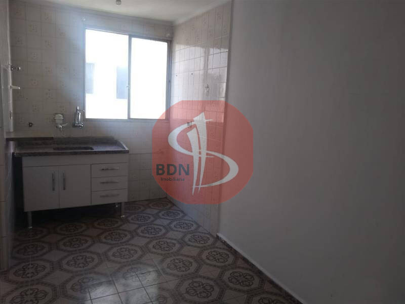 Apartamento à venda com 2 quartos, 62m² - Foto 2