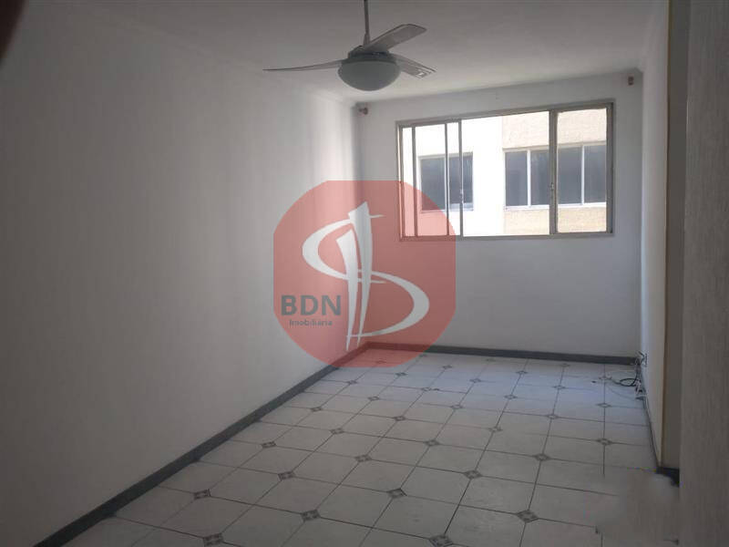 Apartamento à venda com 2 quartos, 62m² - Foto 8