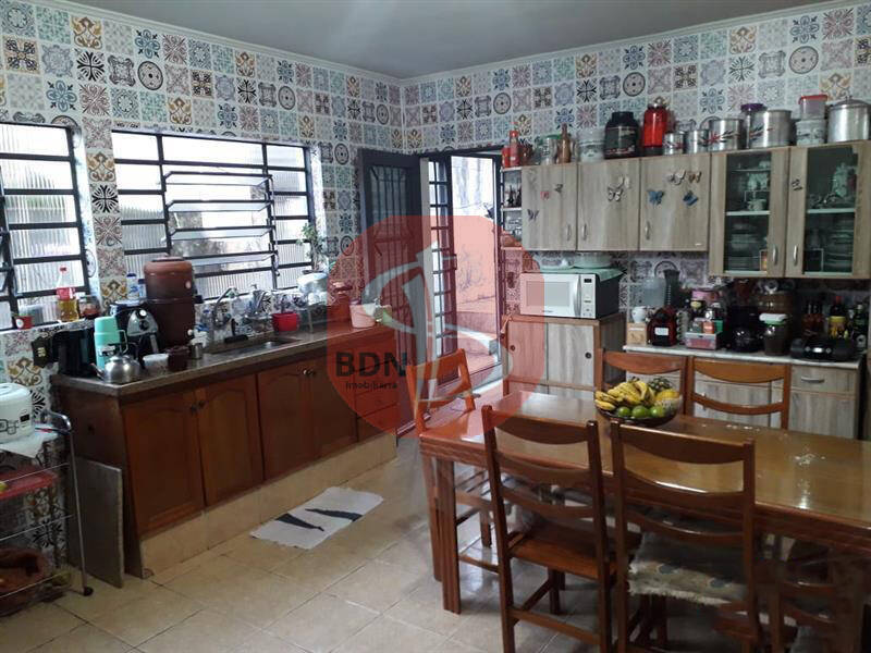 Sobrado à venda com 3 quartos, 240m² - Foto 4