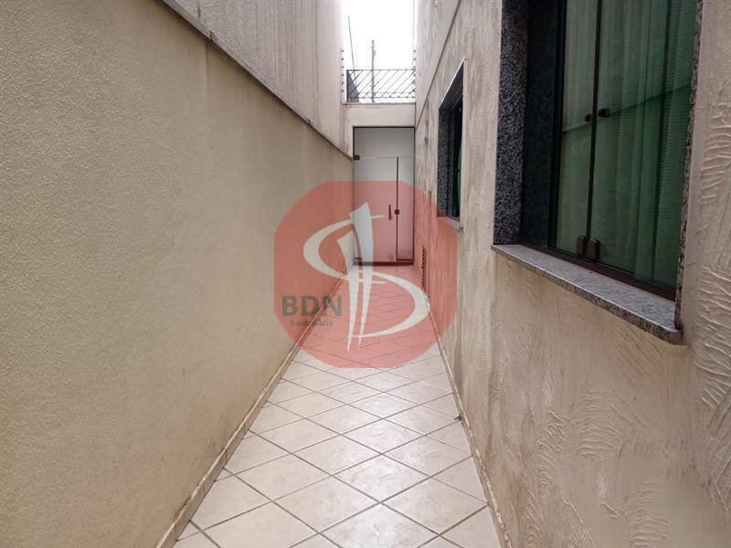 Sobrado à venda com 4 quartos, 190m² - Foto 13