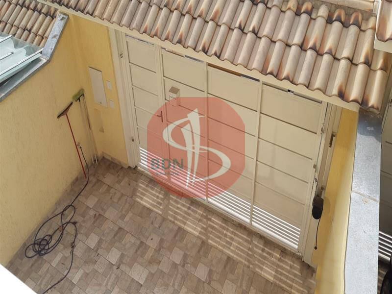 Sobrado à venda com 2 quartos, 70m² - Foto 4