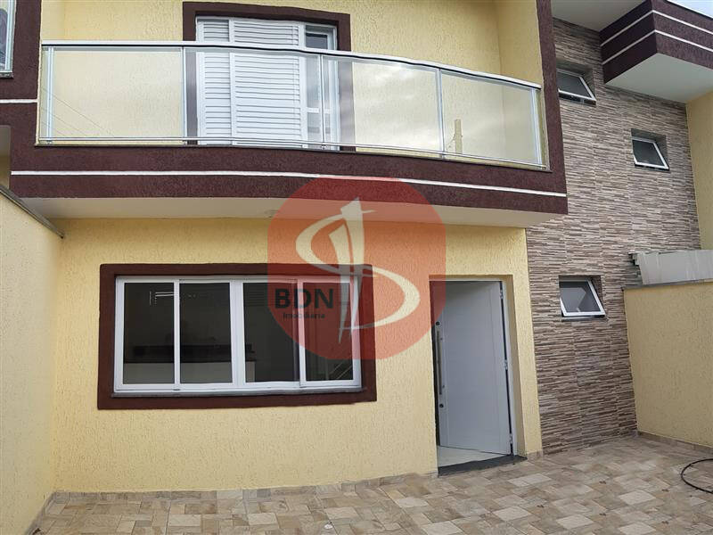 Sobrado à venda com 2 quartos, 70m² - Foto 1