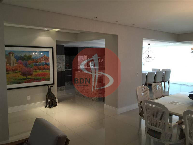 Apartamento à venda com 3 quartos, 264m² - Foto 8