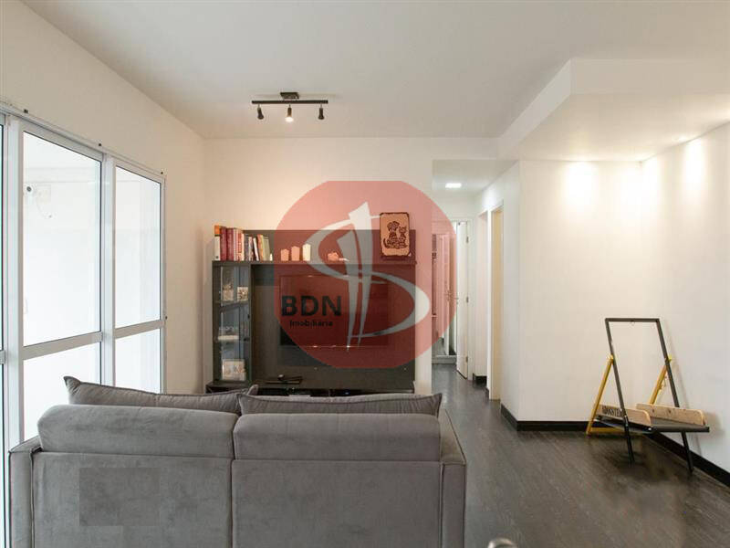 Apartamento à venda com 3 quartos, 101m² - Foto 2