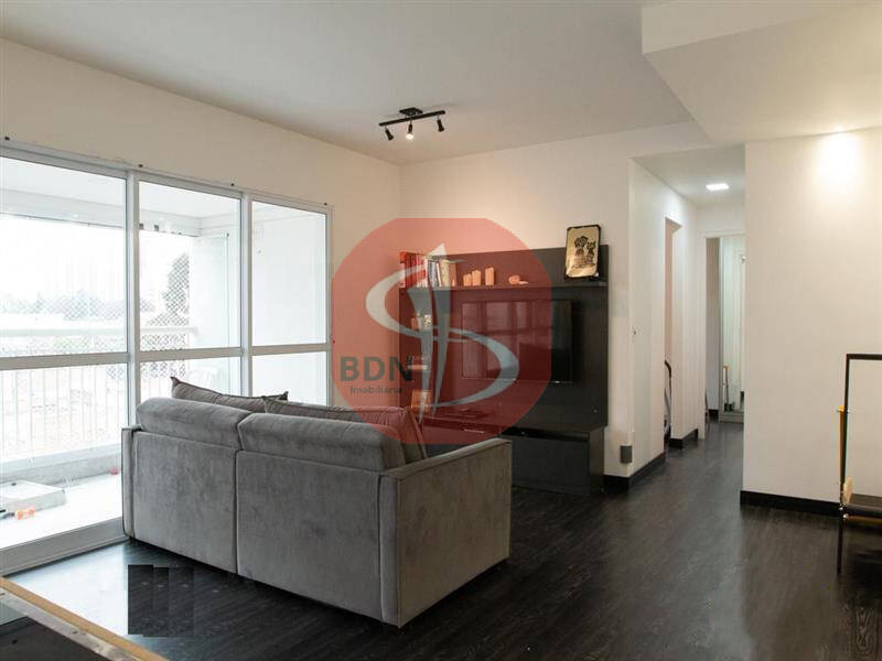 Apartamento à venda com 3 quartos, 101m² - Foto 1