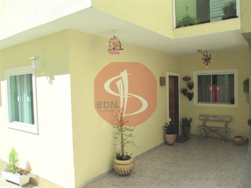 Sobrado à venda com 2 quartos, 110m² - Foto 2