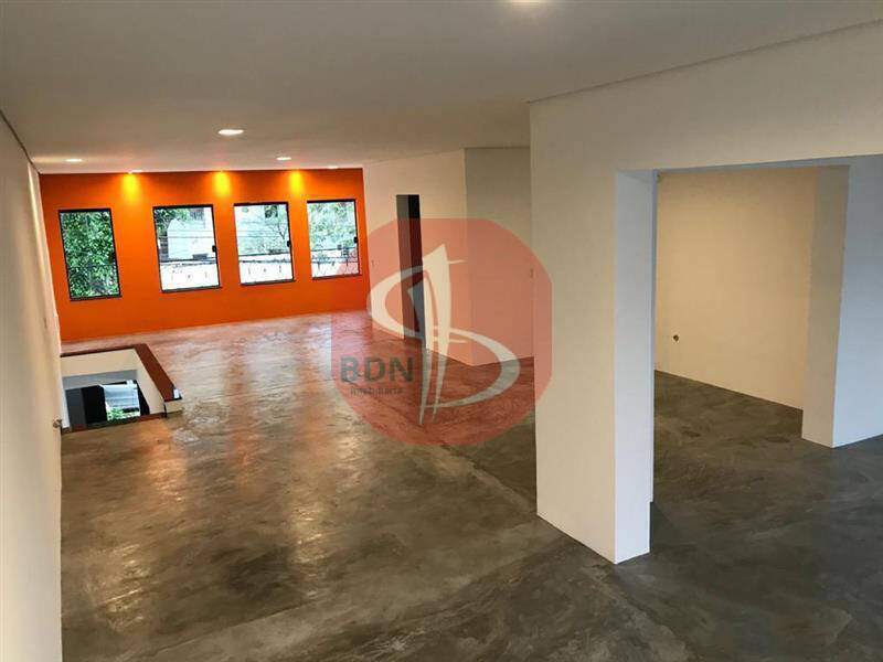 Prédio Inteiro para alugar, 104m² - Foto 3