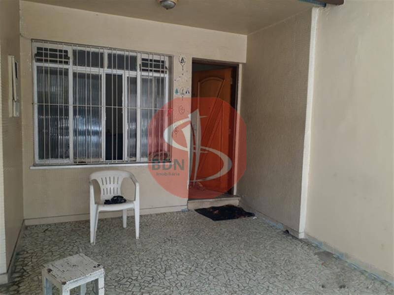 Sobrado à venda com 2 quartos, 200m² - Foto 14