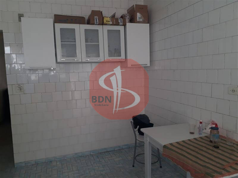 Sobrado à venda com 2 quartos, 200m² - Foto 17