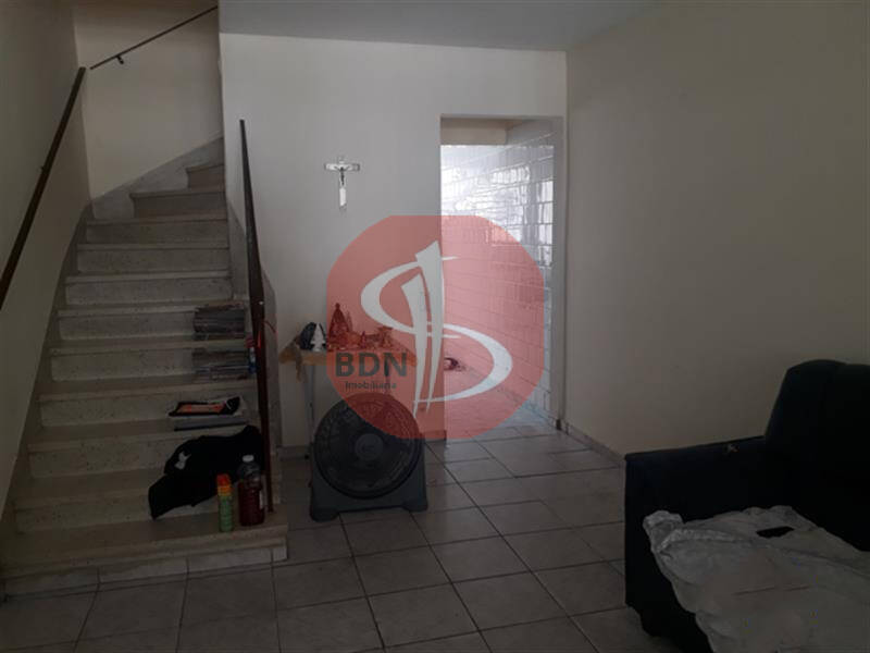 Sobrado à venda com 2 quartos, 200m² - Foto 26