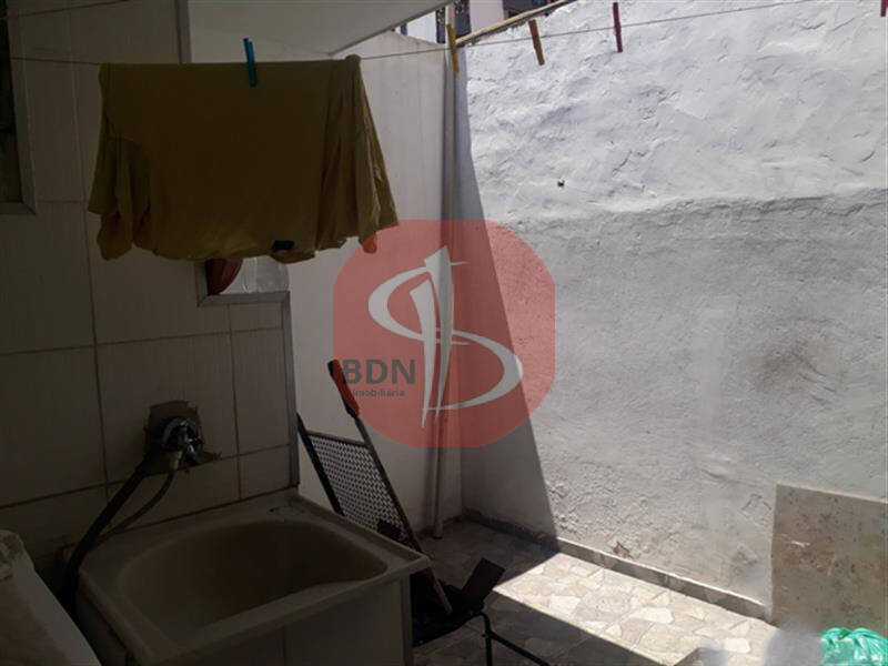 Sobrado à venda com 2 quartos, 200m² - Foto 38