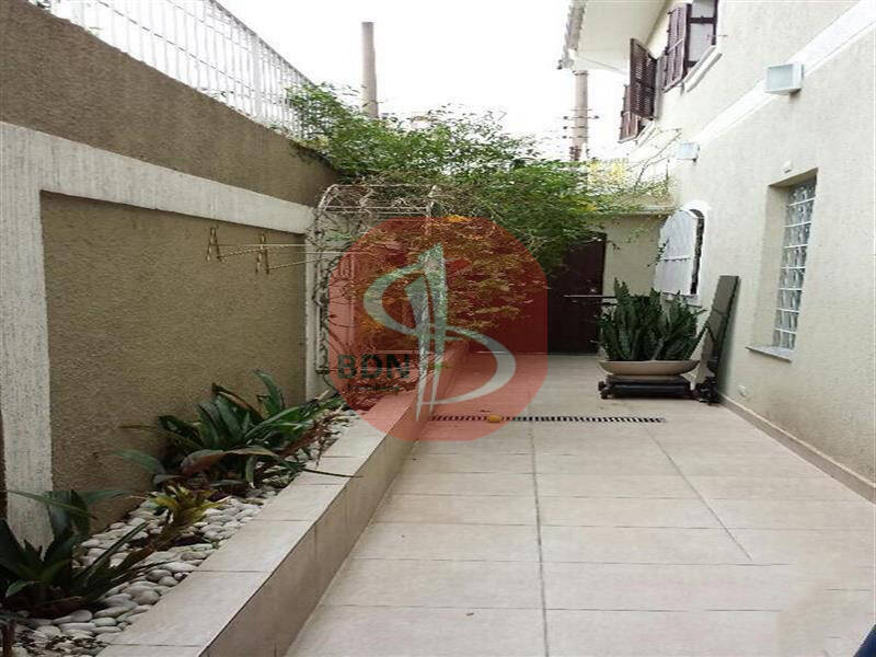 Sobrado à venda com 4 quartos, 290m² - Foto 3