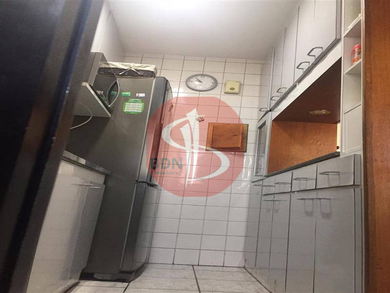 Apartamento à venda com 2 quartos, 50m² - Foto 4