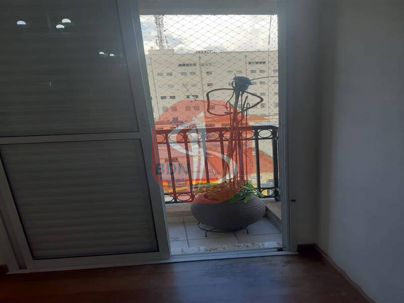 Apartamento à venda com 3 quartos, 96m² - Foto 8