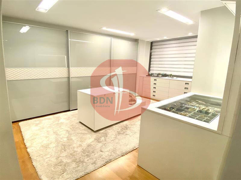 Apartamento à venda com 3 quartos, 280m² - Foto 17