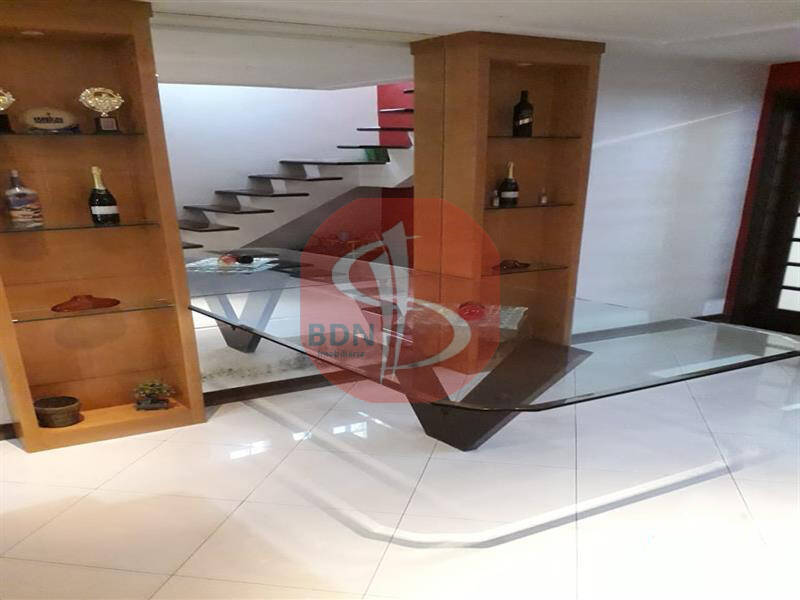 Sobrado à venda com 3 quartos, 120m² - Foto 2